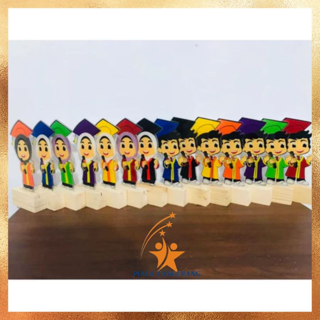 Akrilik Wisuda Piala Wisuda Akrilik Custom Plakat Wisuda Anak Akrilik Custom (Akrilik saja )