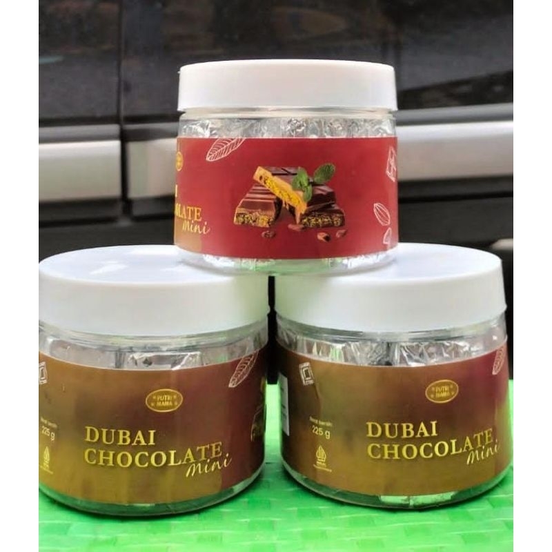 

Coklat Dubai Toples 225 gr Isi 25 Pcs