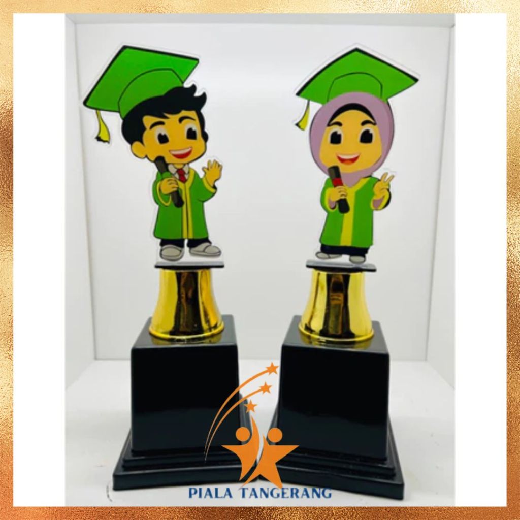 Plakat Wisuda Anak TK Akrilik Custom Tinggi 29 cm Piala Wisuda Anak custom