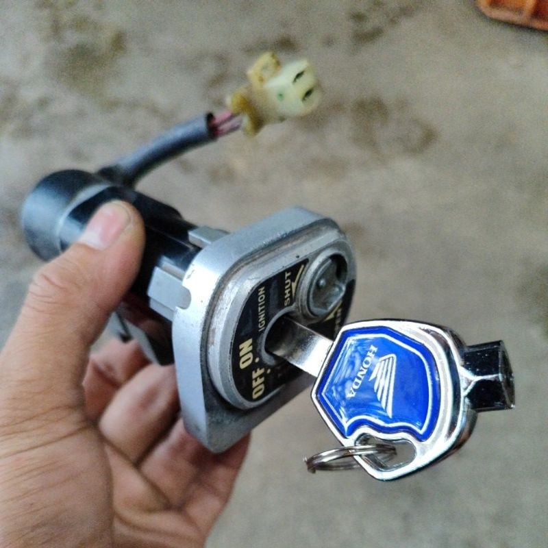 kunci kontak HONDA SCOOPY KARBU, VARIO 110 TECHNO original