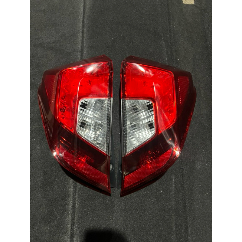 stoplamp lampu belakang Honda jazz 2017