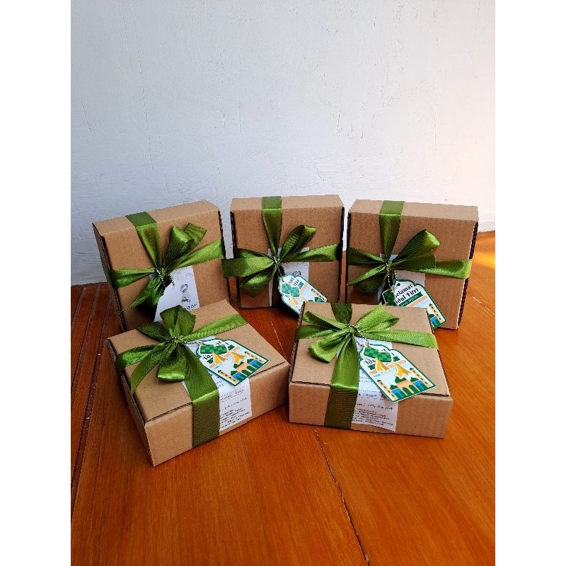 

Tambahan hampers