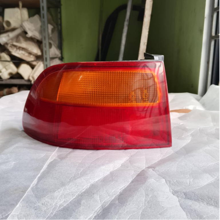 LAMPU BELAKANG HONDA CIVIC GENIO COPOTAN LH(KIRI)
