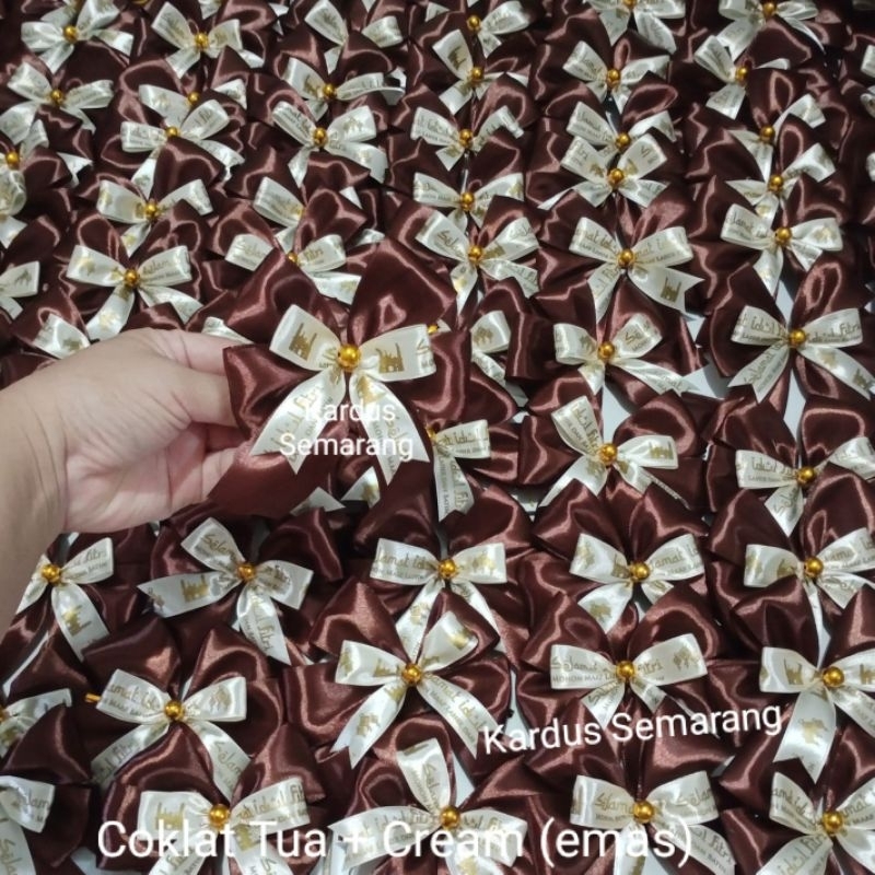 

READY STOCK PITA IDUL FITRI-/+ 10-11 cm (PER PCS)