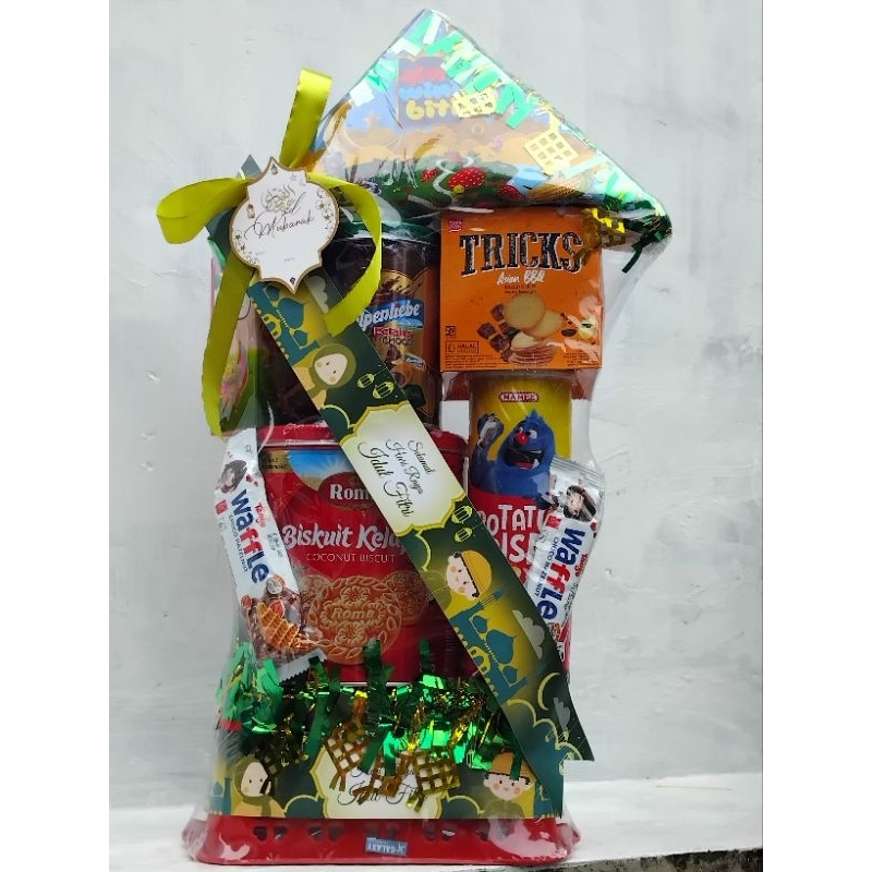 

HAMPERS LEBARAN tinggi 55 cm
