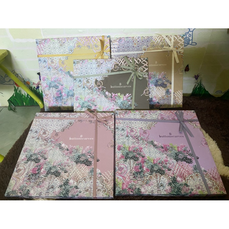 Button Scarves XL - Sevilla Series