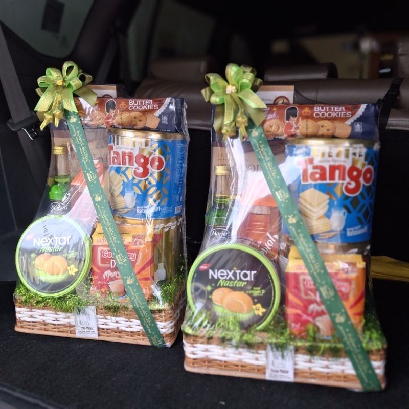

Parcel snack/ parcel murah/ hampers parcel hadiah/ parcel seserahan/ parcel lamaran