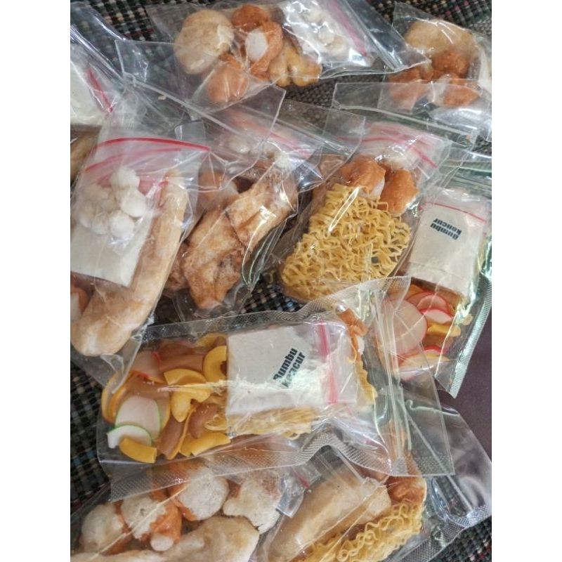 

baso aci dan seblak instan