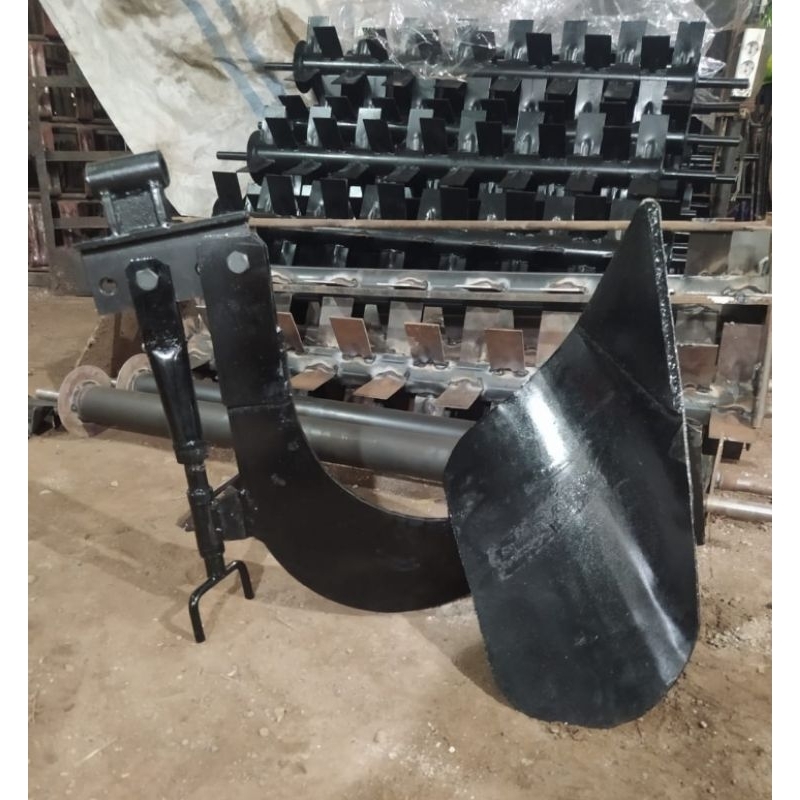 PERALALATAN TRAKTOR / SINGKAL / LUKU G600, G1000, BOXER