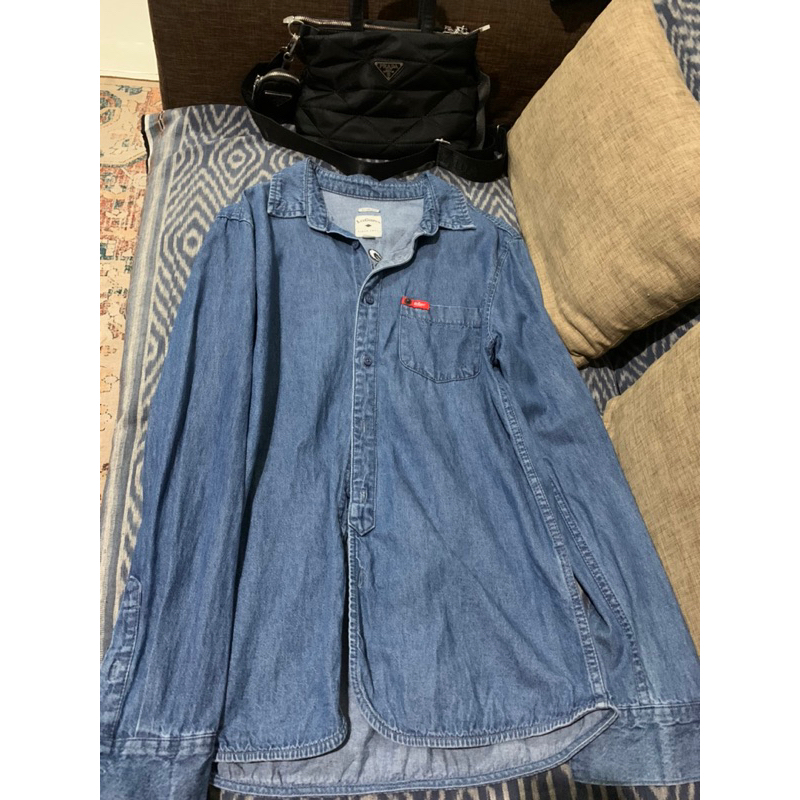 Kemeja Denim Lee Cooper