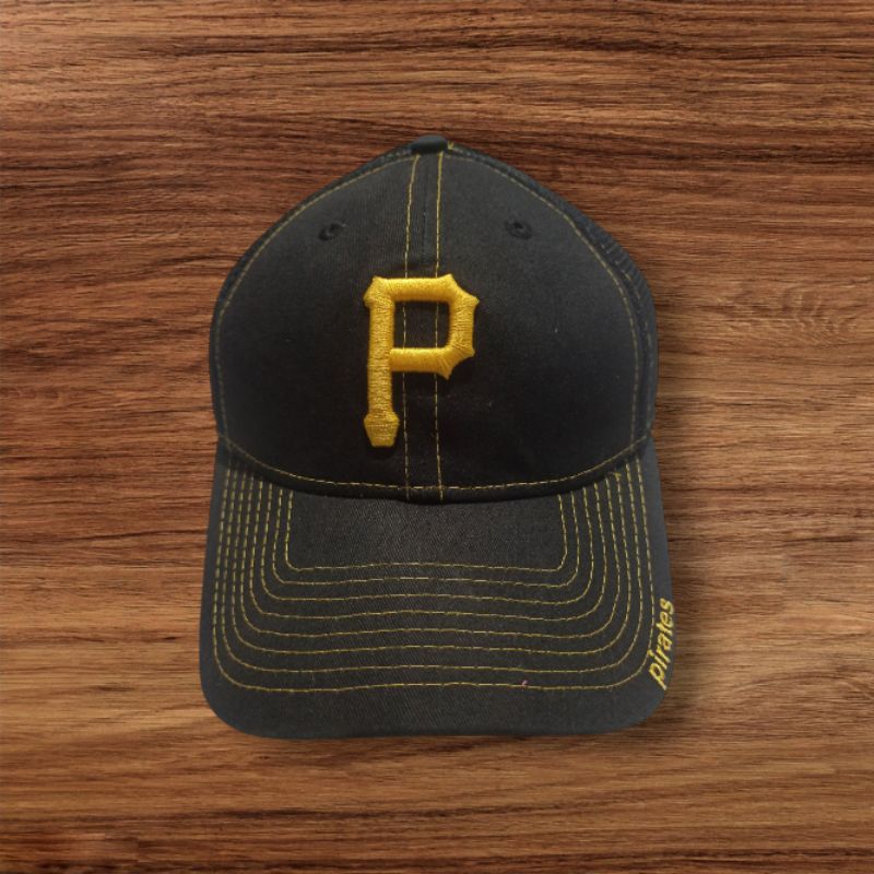 PIRATES logo "P" by New Era 59fty topi bekas topi second preloved