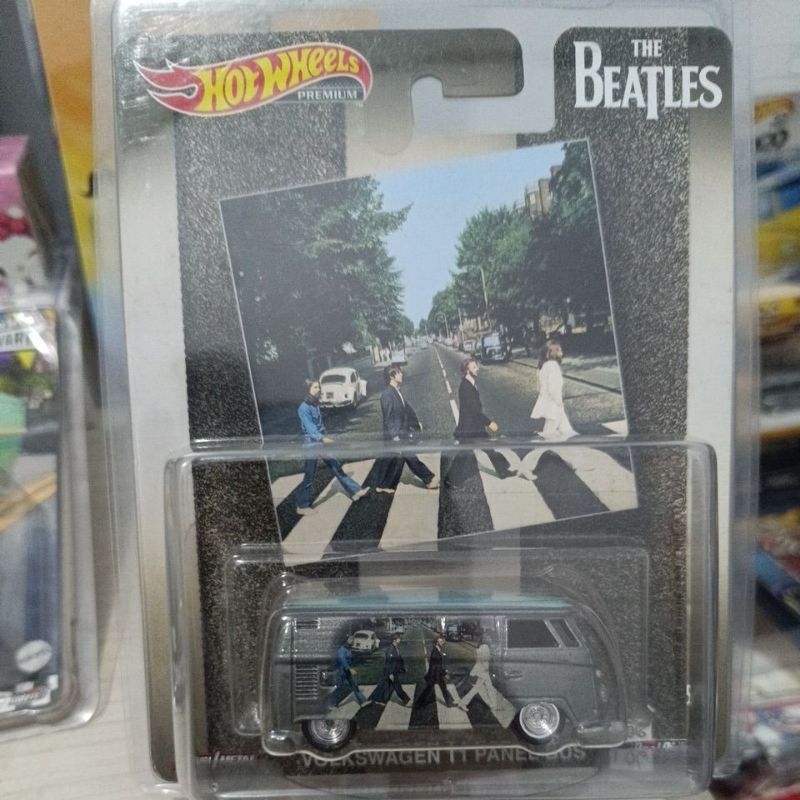 Hotwheels Premium Volkswagen T1 Panel Bus The Beatles (free Protektor)