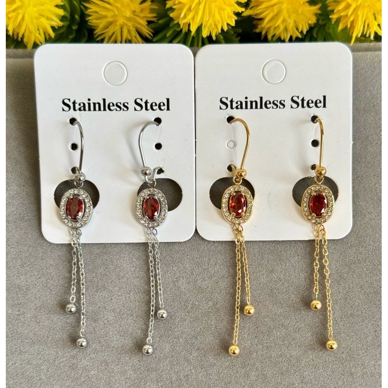 Anting titanium juntai mata merah