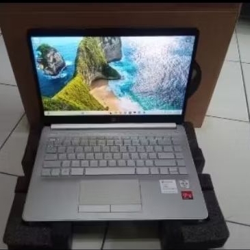 LAPTOP HP 14S Dk1507au ATHLON SILVER