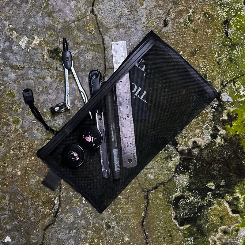 

Tempat Pensil Chemical Romance Stationery Place