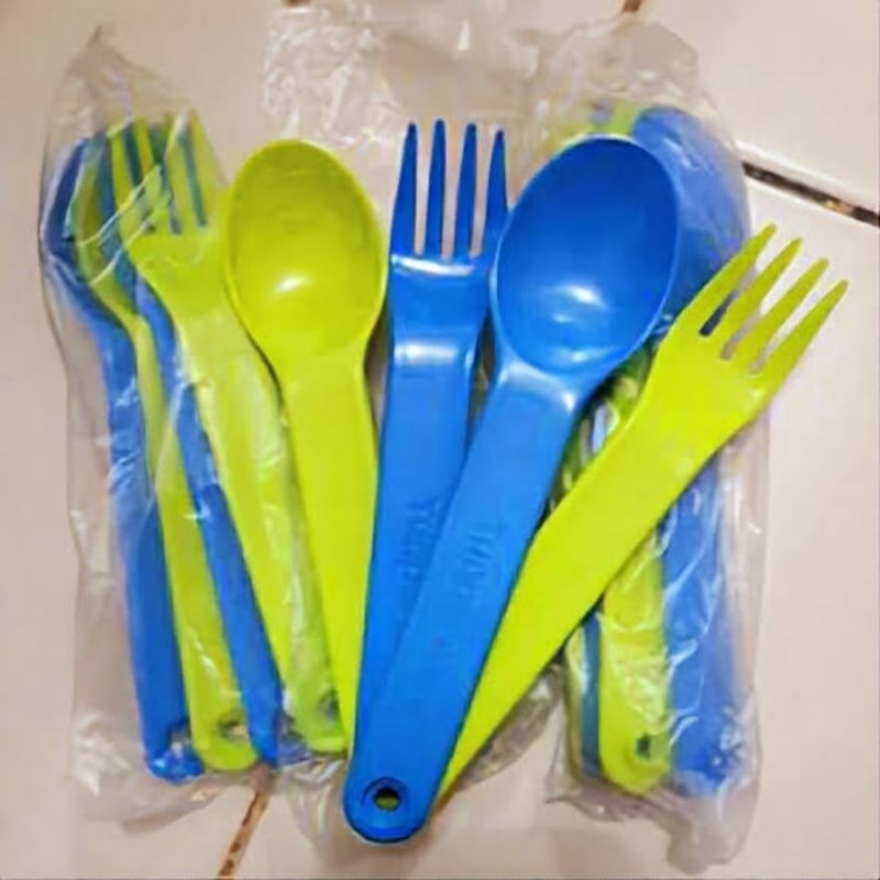 Cutlery Tupperware/cutlery set