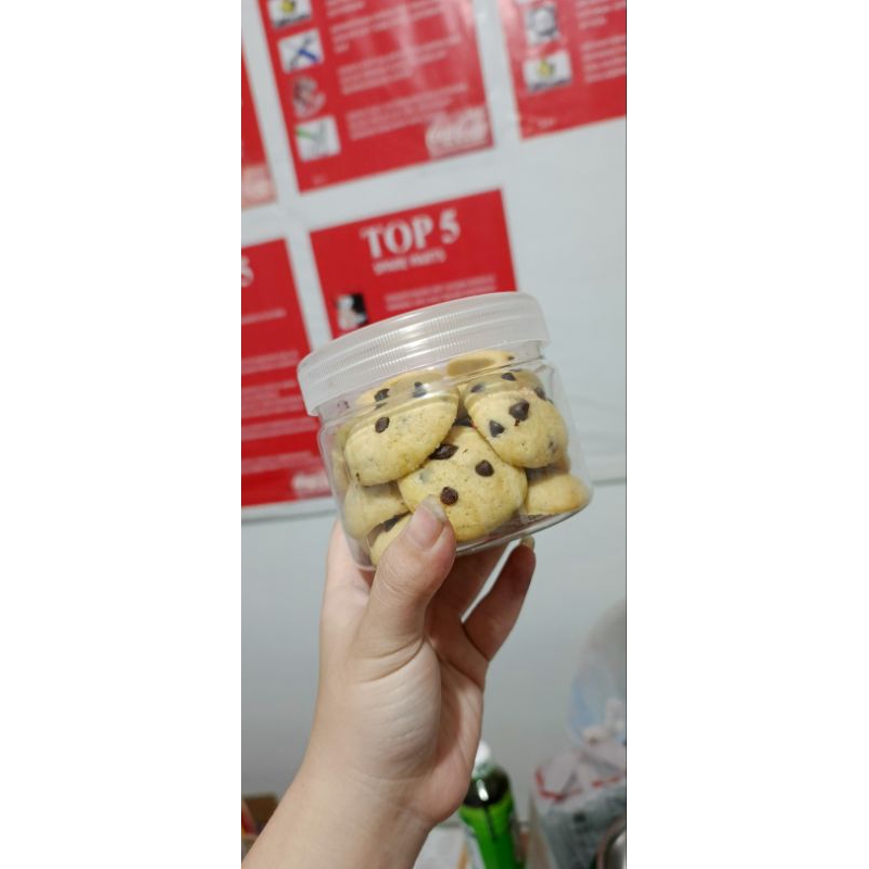 

Cookies Choco Chips Premium dalam Jar – Lebih Fresh & Awet!