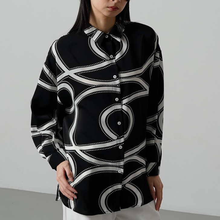This Is April Kemeja Wanita Lengan Panjang Hijab Friendly Office Look Ameera Top Black dan White