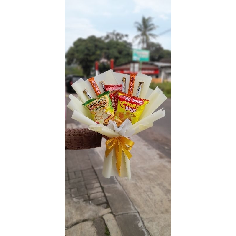 

BUKET SNACK RANDOM UKURAN M