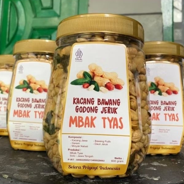 

KACANG BAWANG DAUN JERUK 600 GRAM KACANG JAWA ASLI MBAK TYAS
