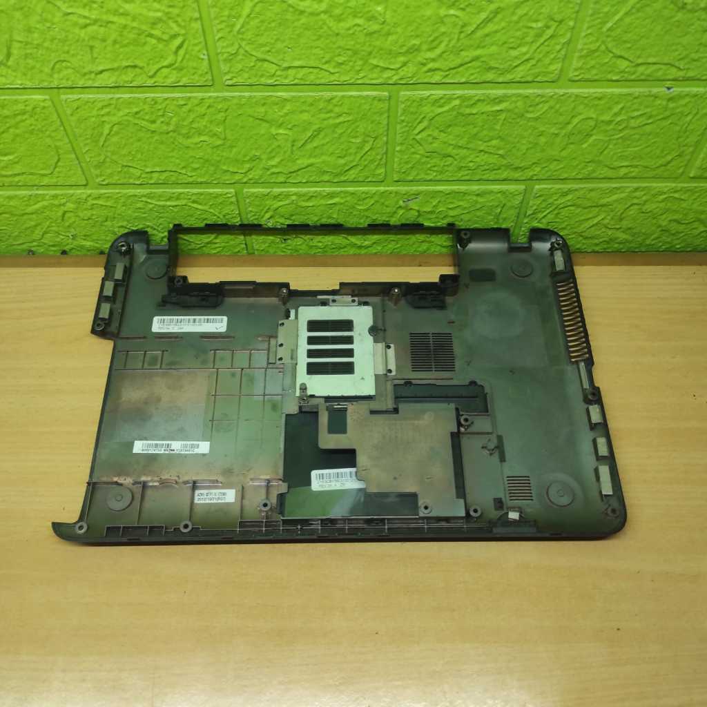Kesing Bawah Bottom Casing Case Laptop Toshiba Satellite C840 C800 C800D L840 L840D