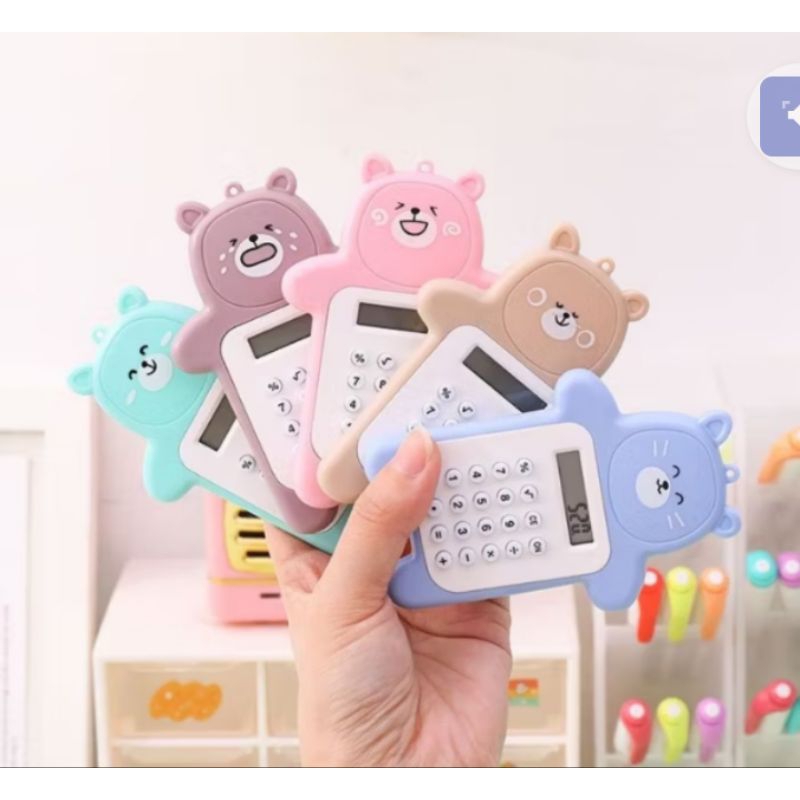 

Kalkulator Mini Lucu Calculator Portabel Motif Pola Beruang 8Digit Tombol