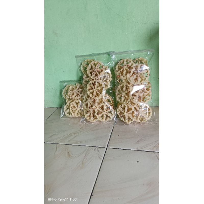 

peyek