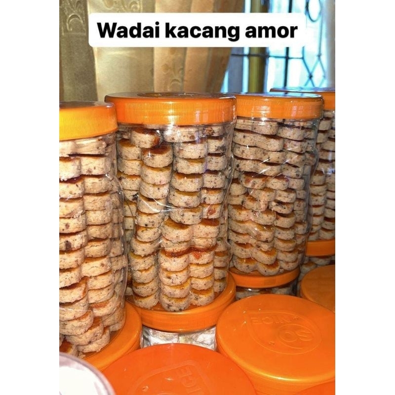 

kue kacang toples