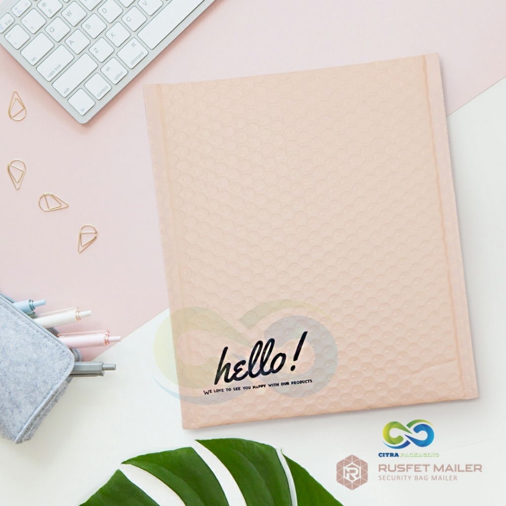 

AMPLOP BUBBLE - BUBBLE MAILER - BUBBLE PACKING HELLO MATTE PINK 12 cm x 18 cm