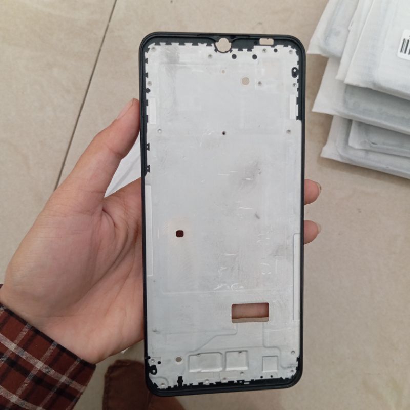 MIDDLE FRAME VIVO Y35 5G BLACK