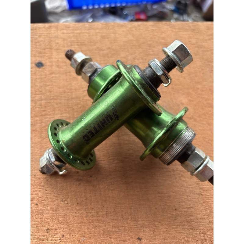 BEKAS SEPASANG  hub nap tromol lubang  36 united sepeda bmx