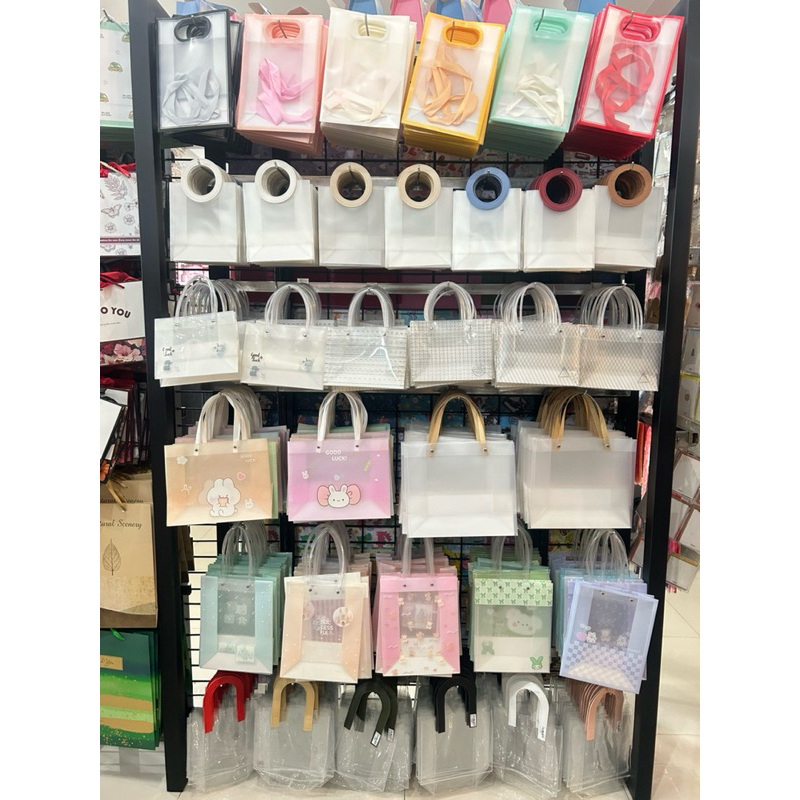 

Paperbag/Tote Bag/Tempat Kado Mewah/Tas Kado/Paper Bag/Tas Kado