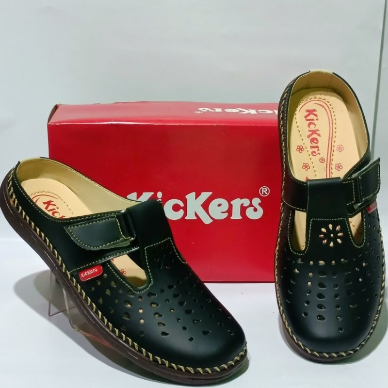 Sepatu Slop wanita Kickers (MK64)