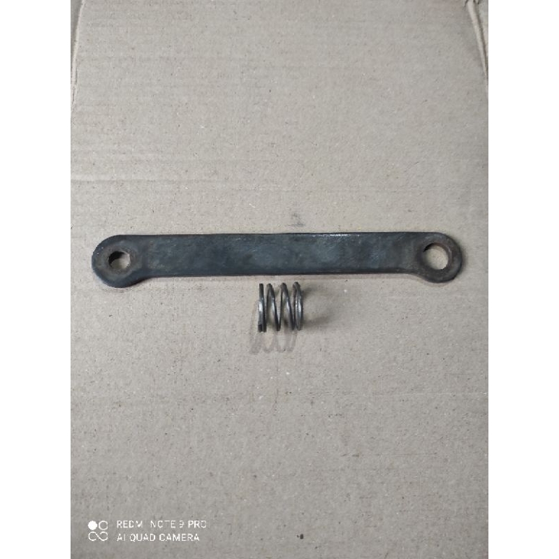 Penahan Rem Belakang Tromol Swing Arm Fiz R Force One Alfa Sigma Original