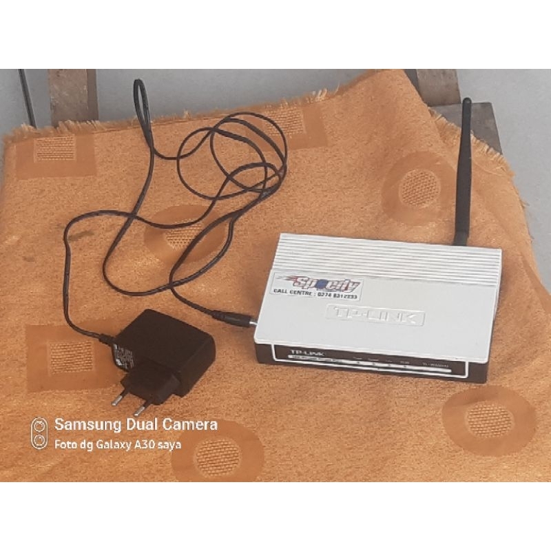 TP-LINK TL-WA500G masih mulus normal siap pakai + adaptor original TP-LINK 9V 0.6A harga terjangkau