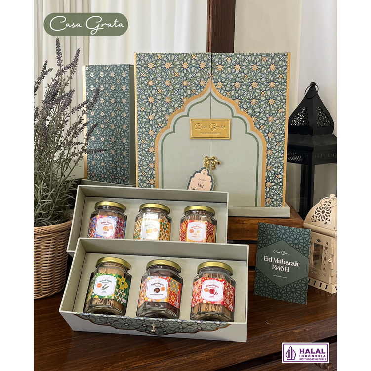 

Mubarak Idul Fitri Hampers by Casa Grata Hampers Lebaran / Parcel Lebaran / EID Hampers / Gluten Free Hampers / Vegan Hampers