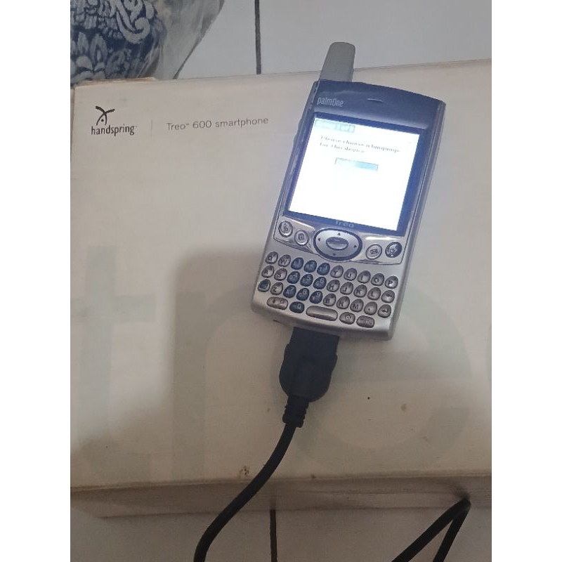 Palm Treo 600 PDA Jadul lawasan antik lengkap koleksi display