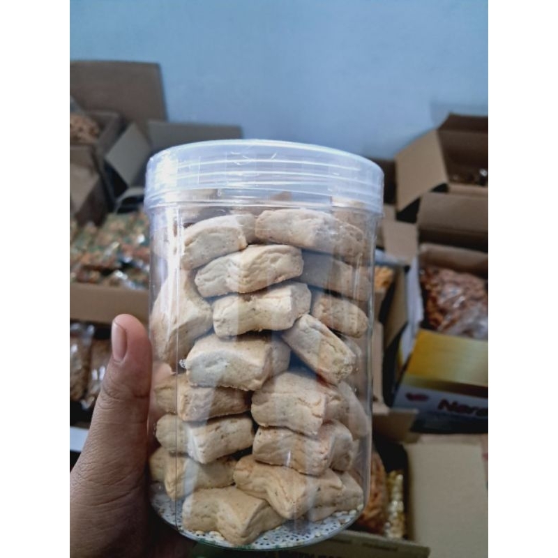 

Kue Bangkit