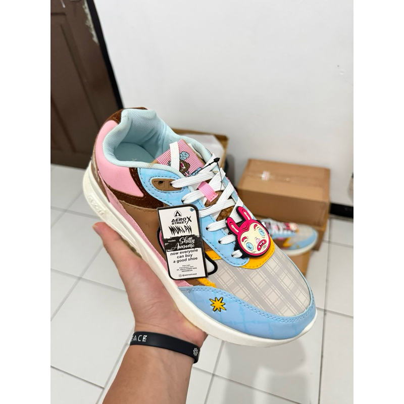 aerostreet x muklay size 42