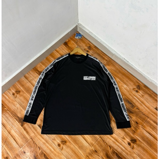KAOS PANJANG IAM NOT HUMAN BEING SECOND
