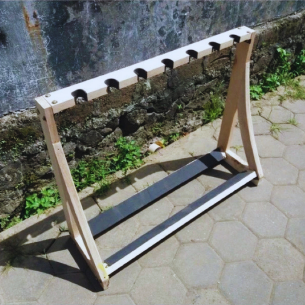 Rak Gitar Isi 7 - Rak Guitar - Rak Kayu