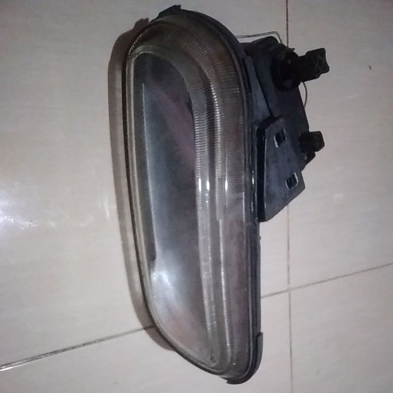 fog lamp peugeot 406 sebelah kiri orginal