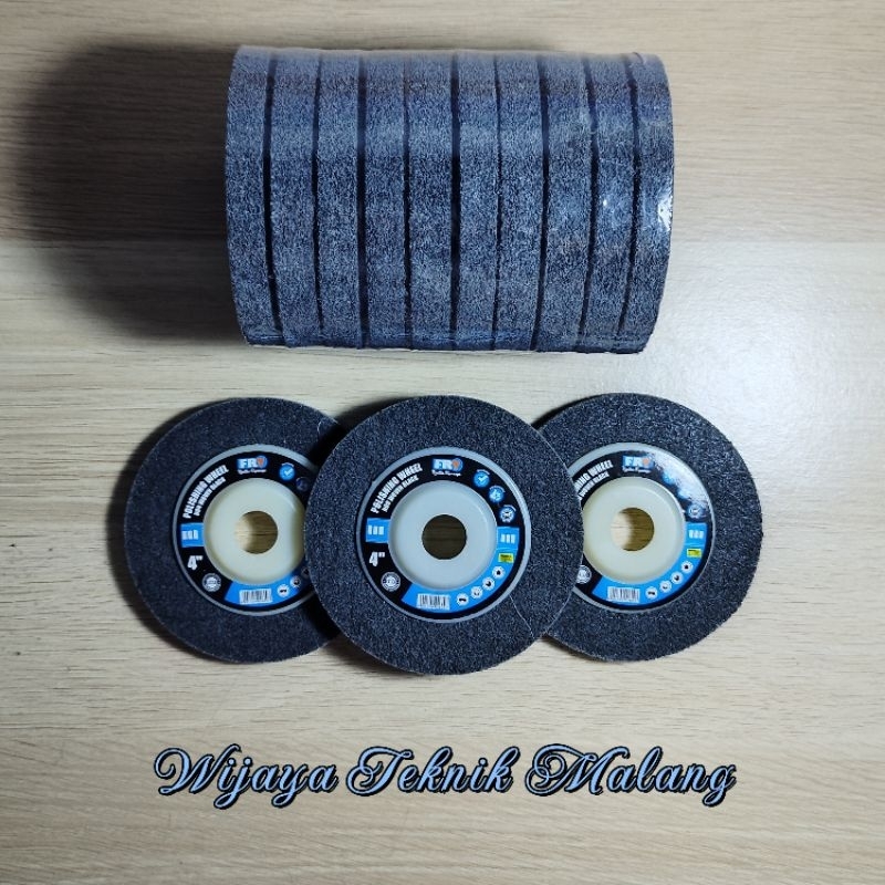 POLISHING WHEEL - NON WOVEN BLACK 4"