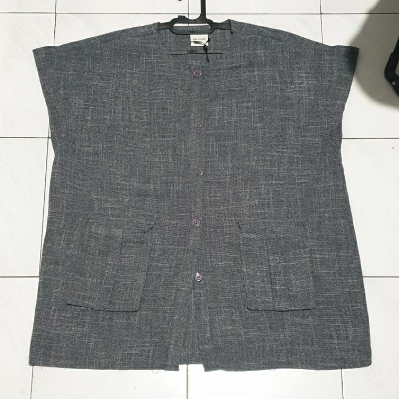[omnia.id -PRELOVED-] This Is April Top / Vest Abu-Abu Oversize