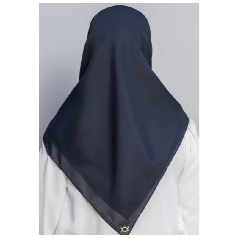 WEARING KLAMBY Lyra Scarf / Amore Scarf New Original Klamby Polos