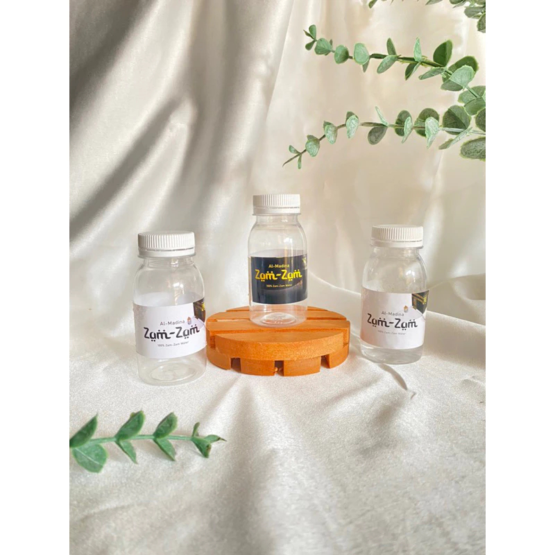 

Botol Air Zam zam 80 ML / tersedia warna hitam putih desain cantik / Berkah Toko Alif Oleh Oleh Umroh Haji