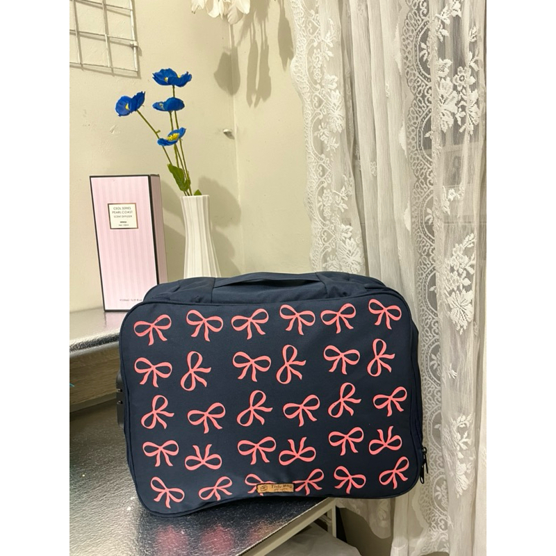 

Tas Dokumen F4 by Sajeea New Motif