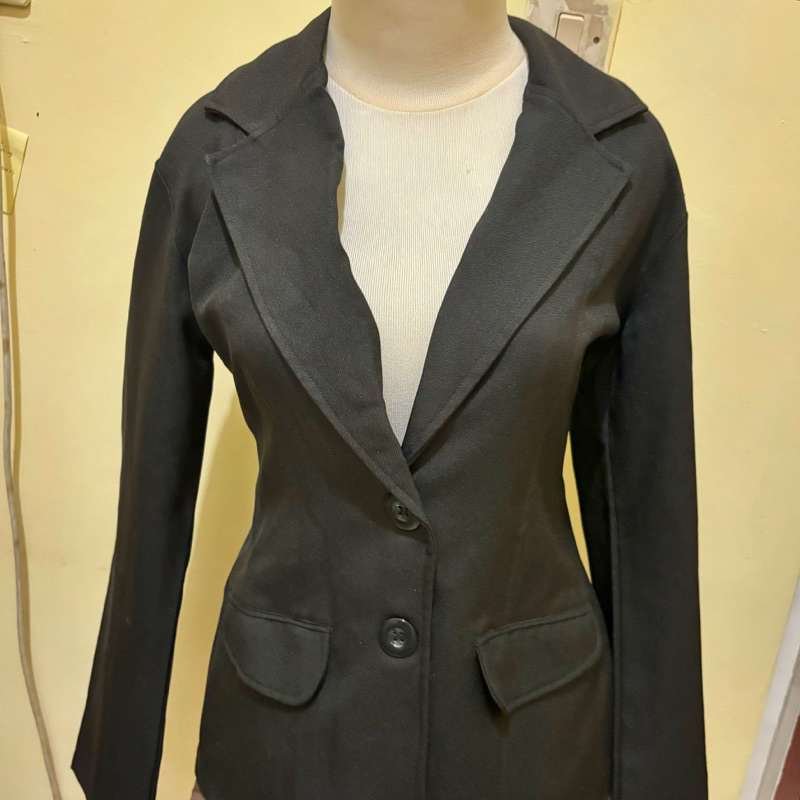 PRELOVED Blazer Hitam Wanita