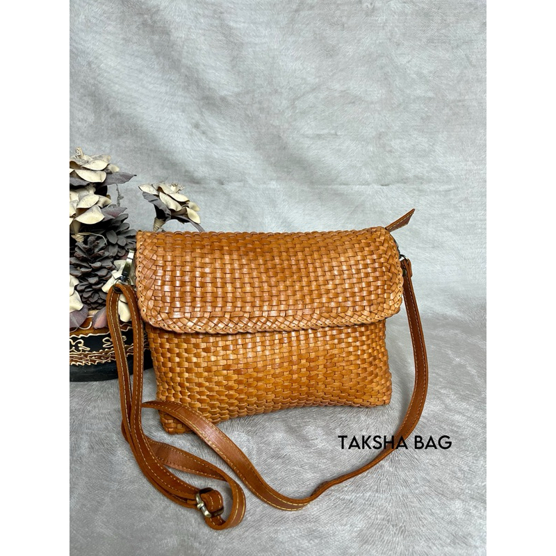 Tas Kulit Asli Wanita Slempang - Tas wanita - Tas Kulit - Tas anyam kulit