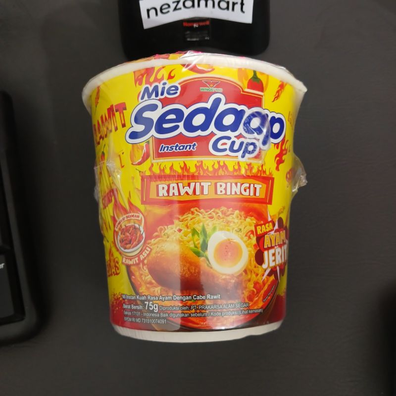 

Mie Sedaap Cup Rawit Bingit Rasa Ayam Jerit 75g